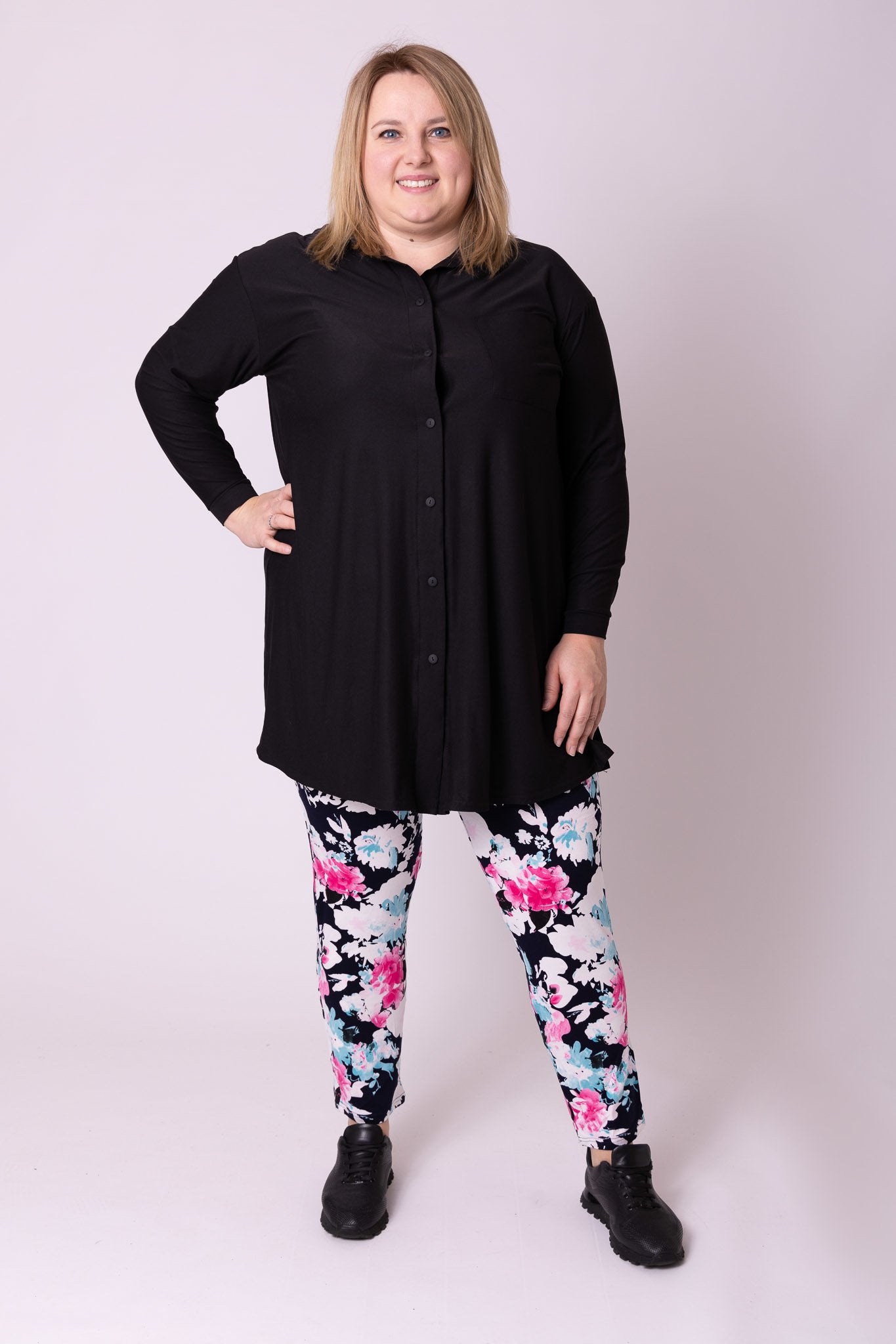 Broek lang viscose print maten 42-62