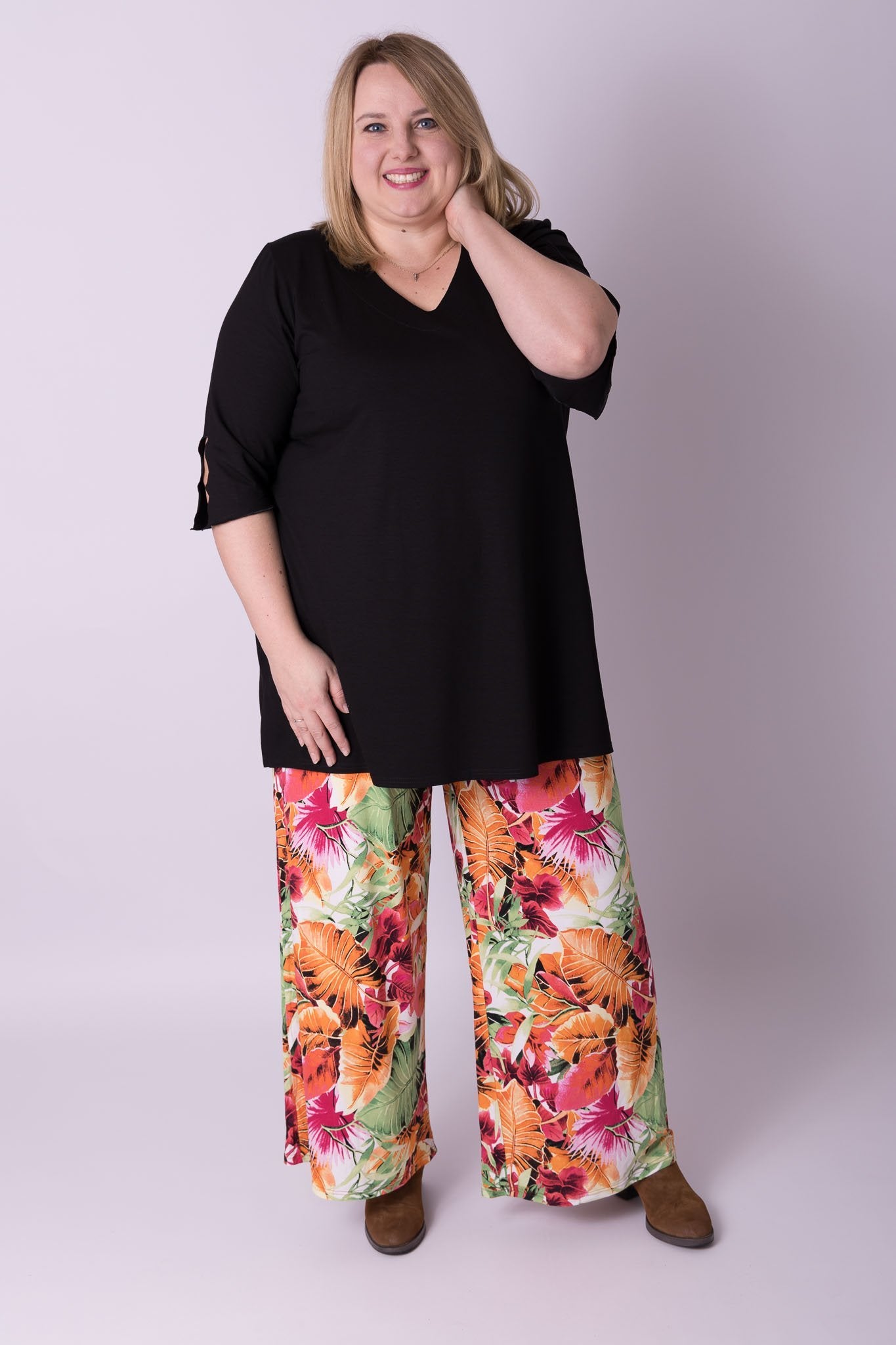 Wijde broek lang viscose maten 48-60
