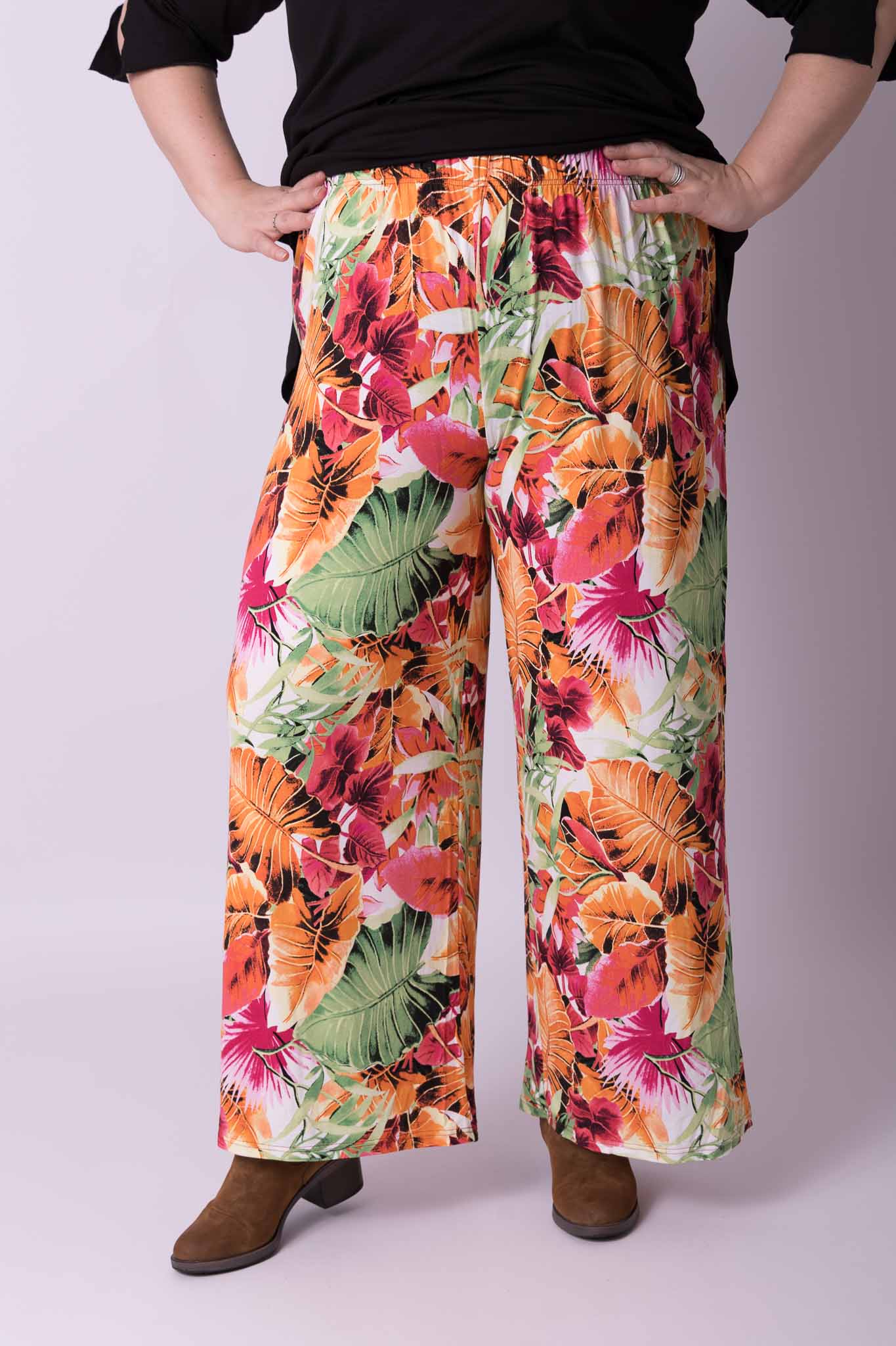 Wijde broek lang viscose maten 48-60