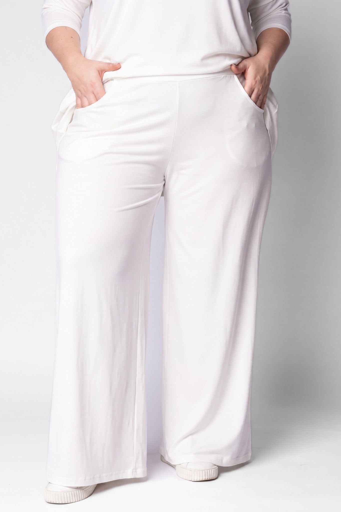 Wijde Broek Judith met Zakken | Viscose | 3 Lengtes (68/74/80 cm)