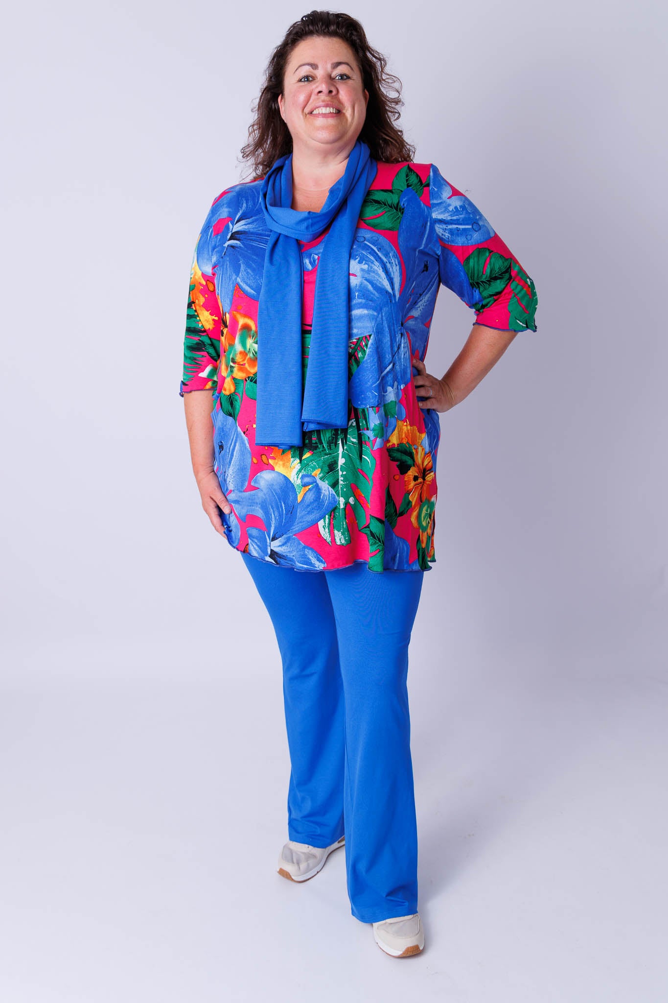 Flared legging viscose voor lange benen binnenbeenlengte ca 85 cm maat 58/64