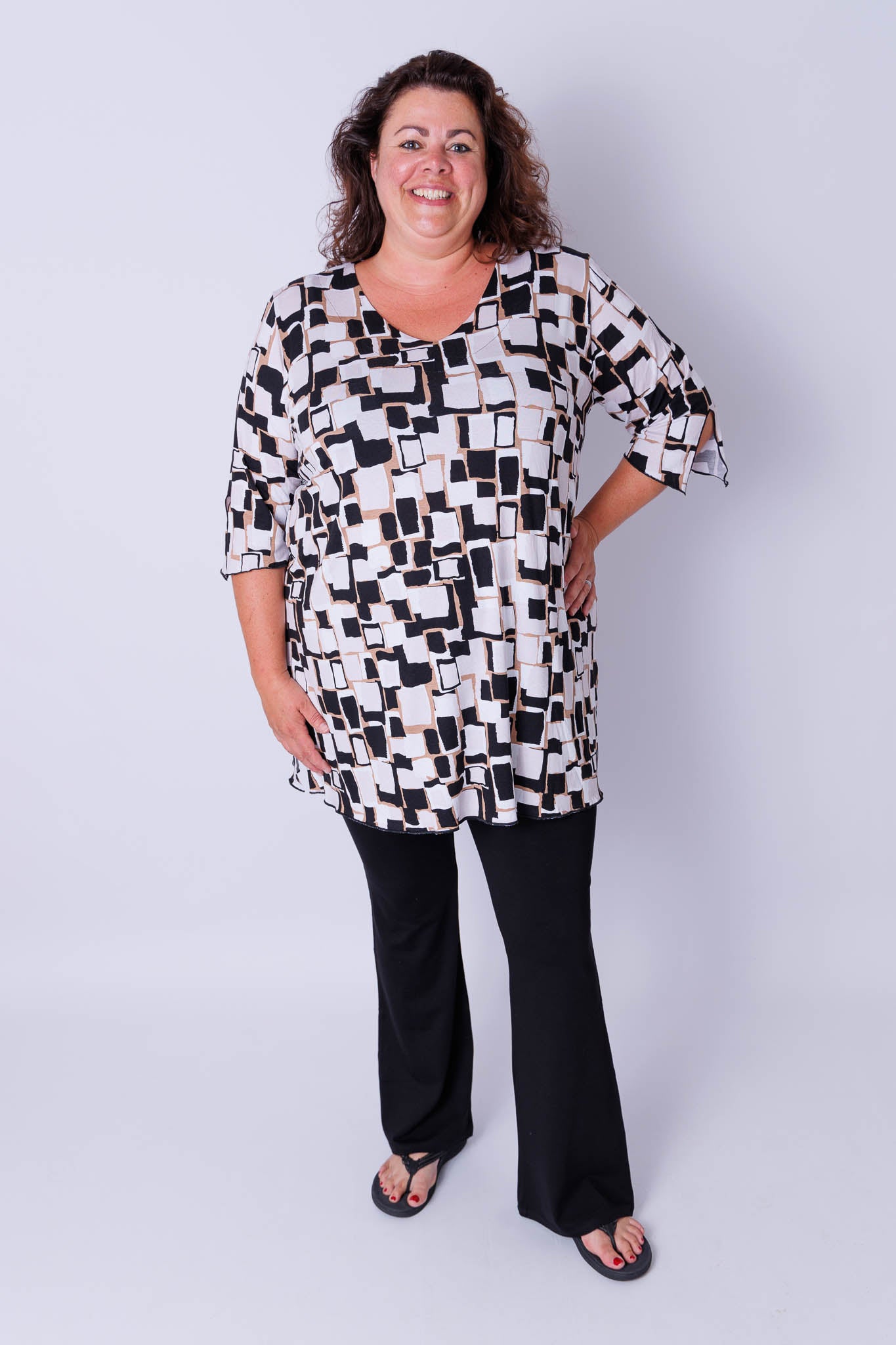 Flared legging viscose binnenbeenlengte ca 80 cm t/m maten 56-64