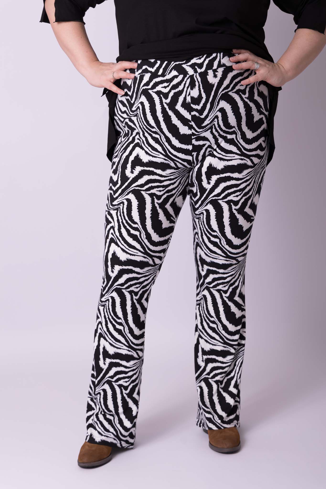 Flared legging lange pijpen kimo maten 48-60