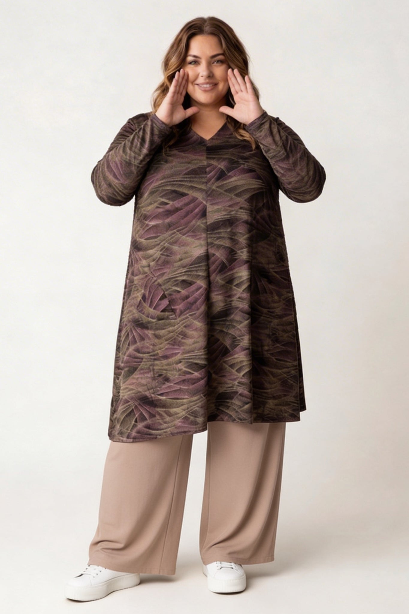 Tuniek Gonny | Olive Shadow | Viscose | 110 cm
