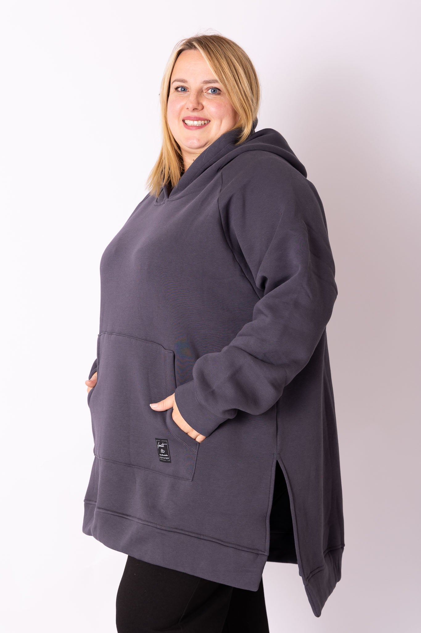 Warme hoodie met zakken one size buste 150 cm