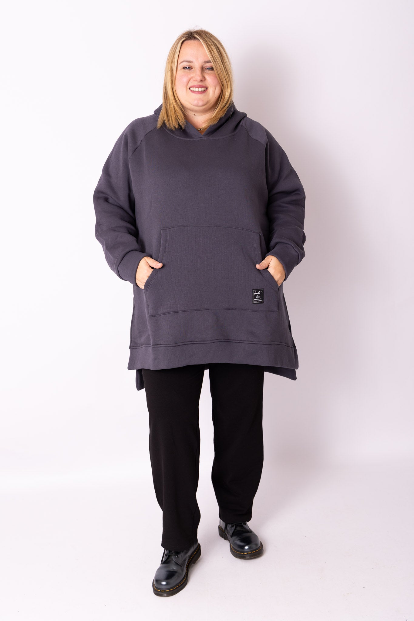 Warme hoodie met zakken one size buste 150 cm
