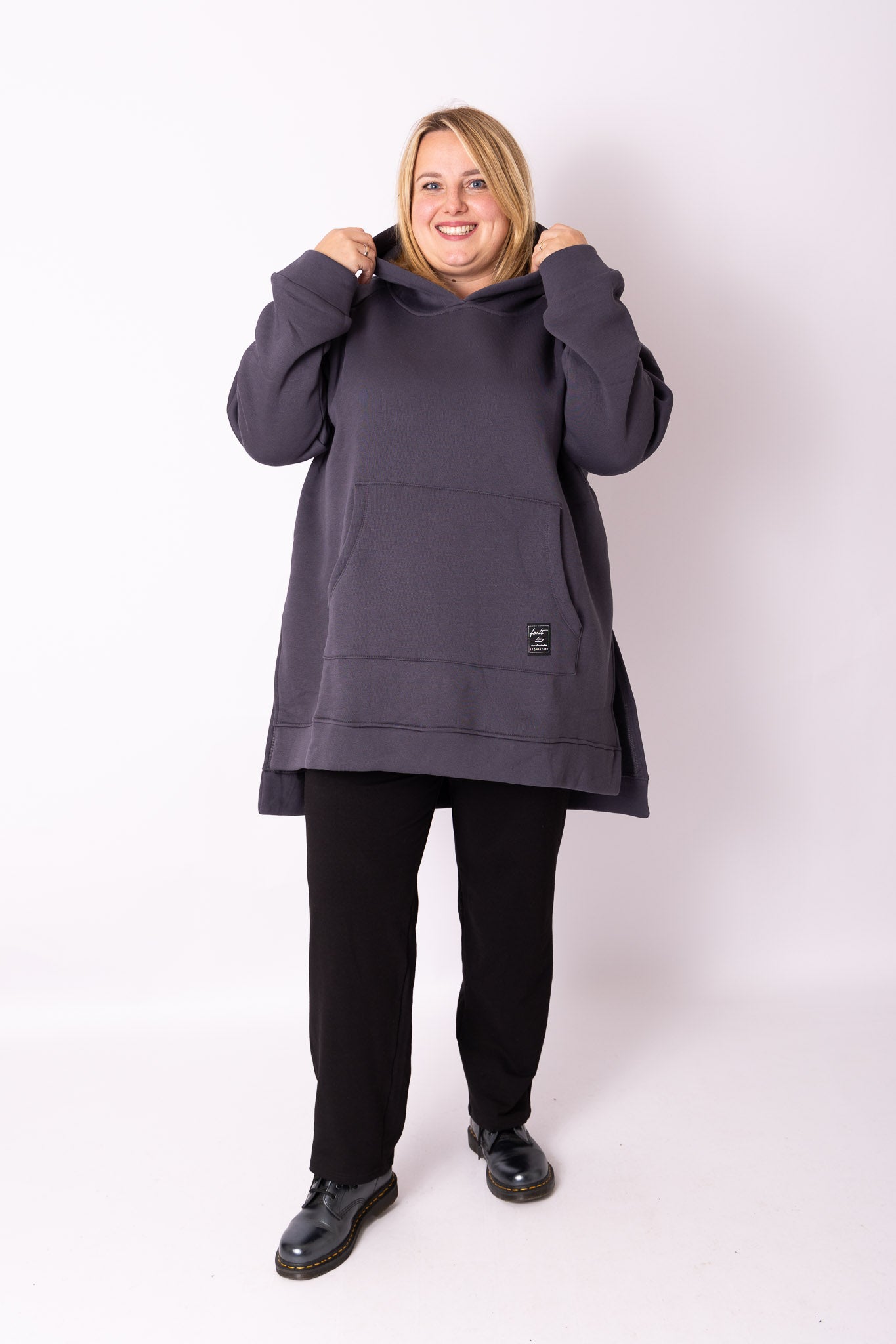 Warme hoodie met zakken one size buste 150 cm