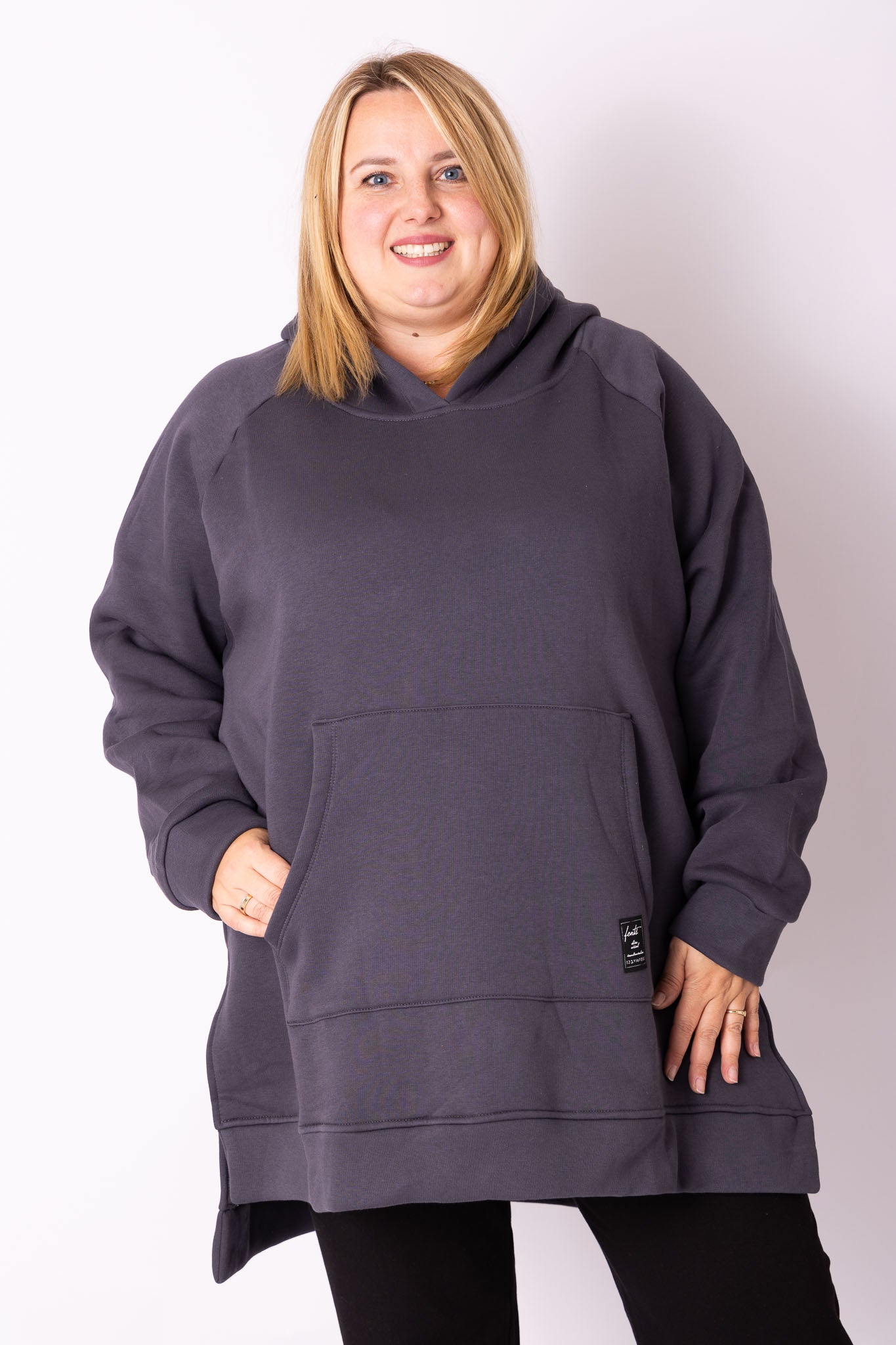 Warme hoodie met zakken one size buste 150 cm