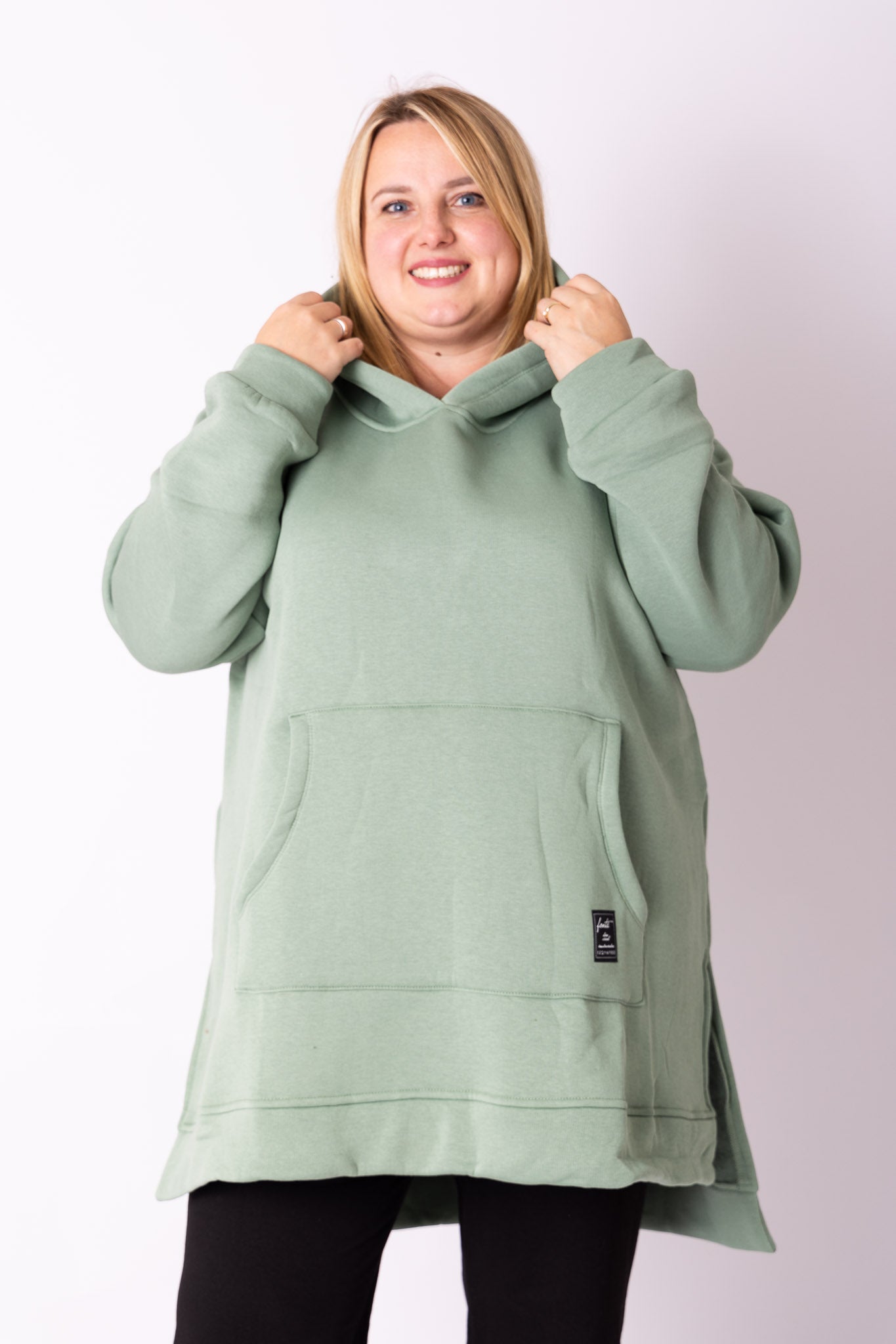Warme hoodie met zakken one size buste 150 cm