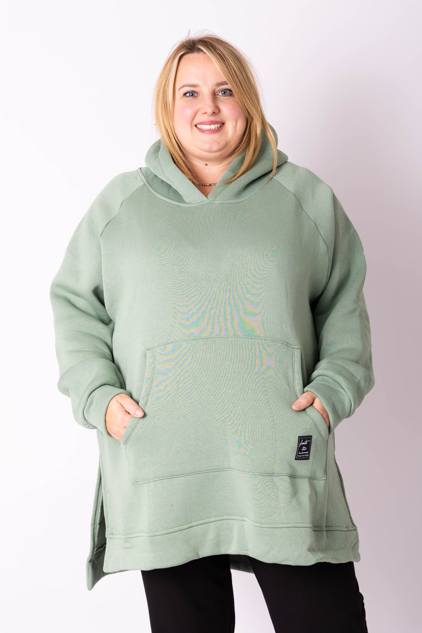 Warme hoodie met zakken one size buste 150 cm