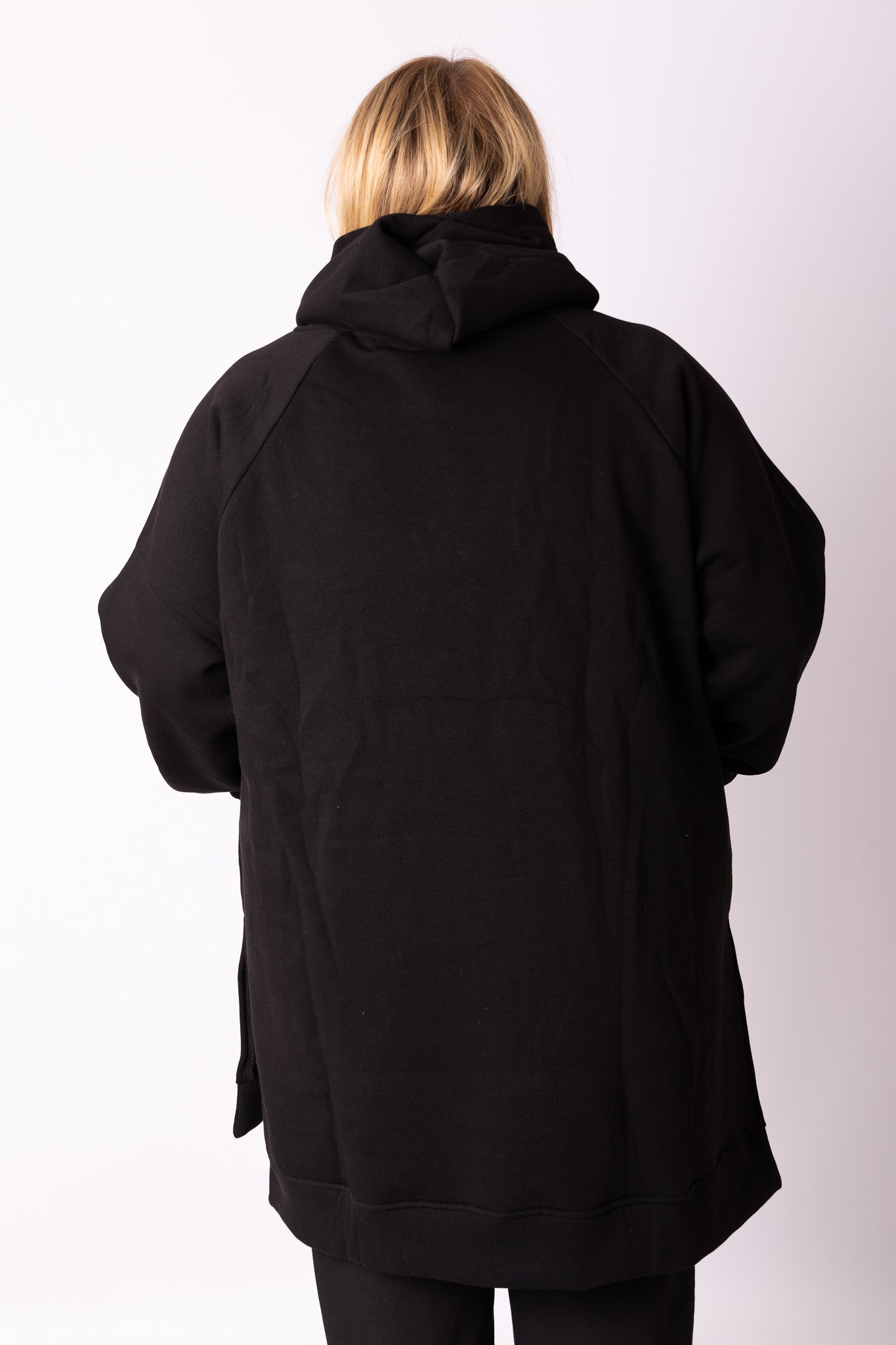 Warme hoodie met zakken one size buste 150 cm