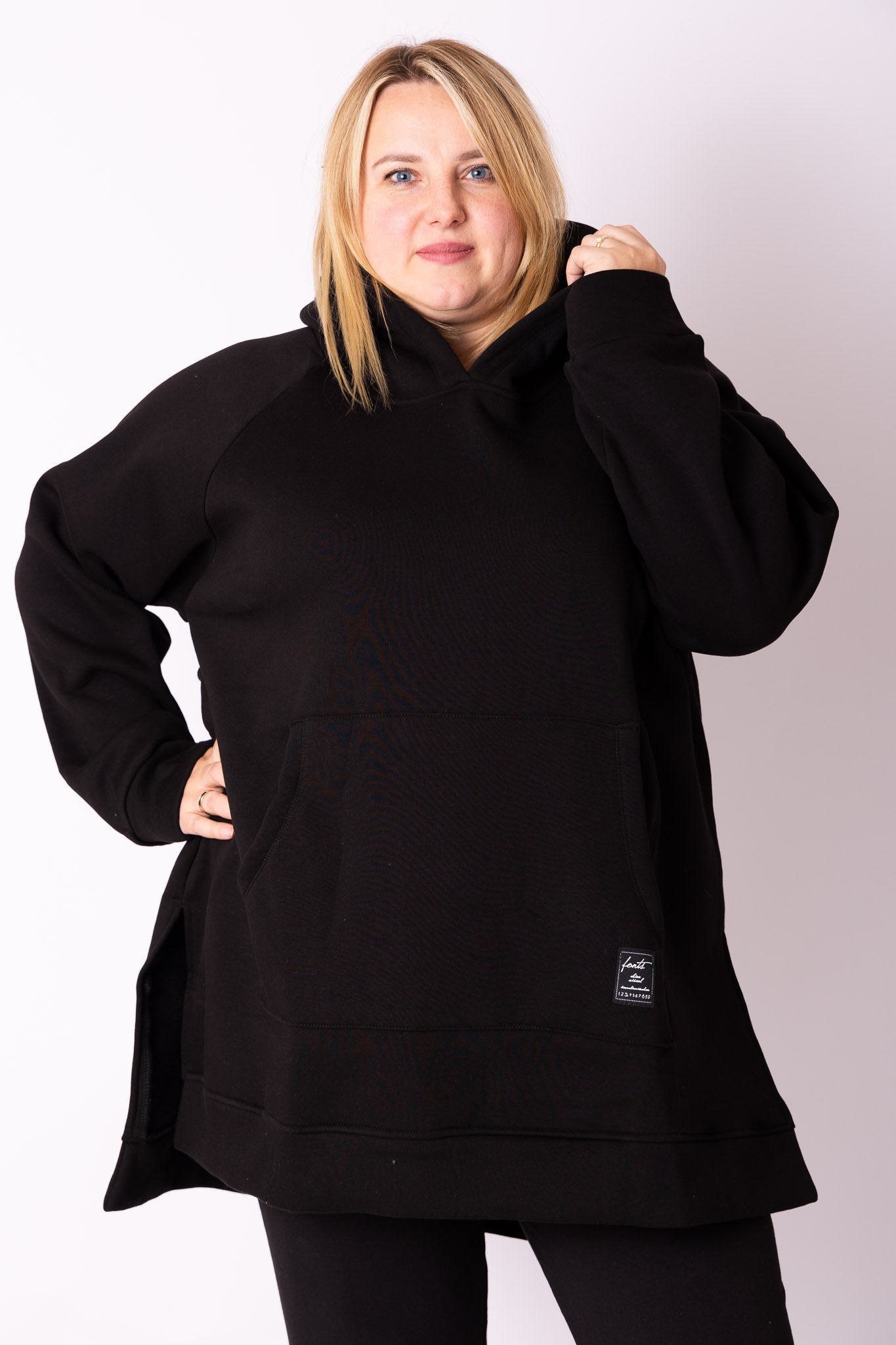 Warme hoodie met zakken one size buste 150 cm