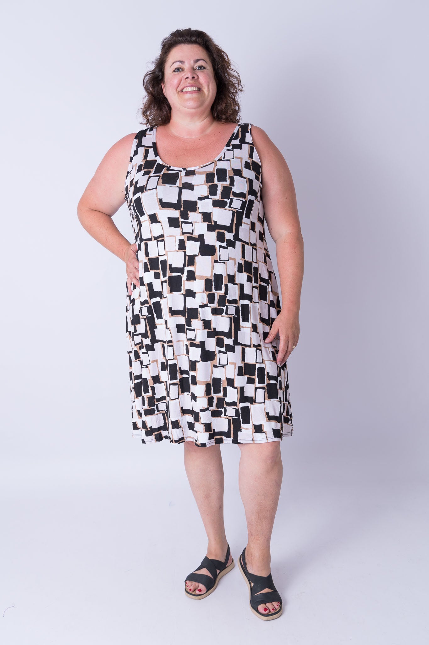 Jurk Gwen A-lijn abstracte labyrint 105 cm viscose
