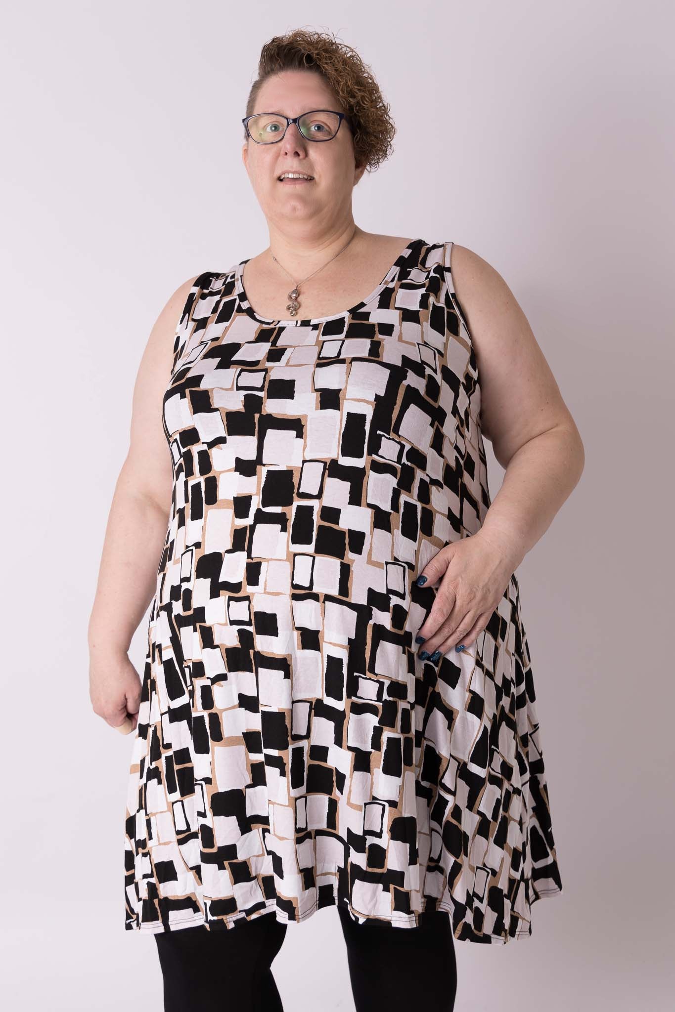 Jurk Gwen A-lijn abstracte labyrint 105 cm viscose