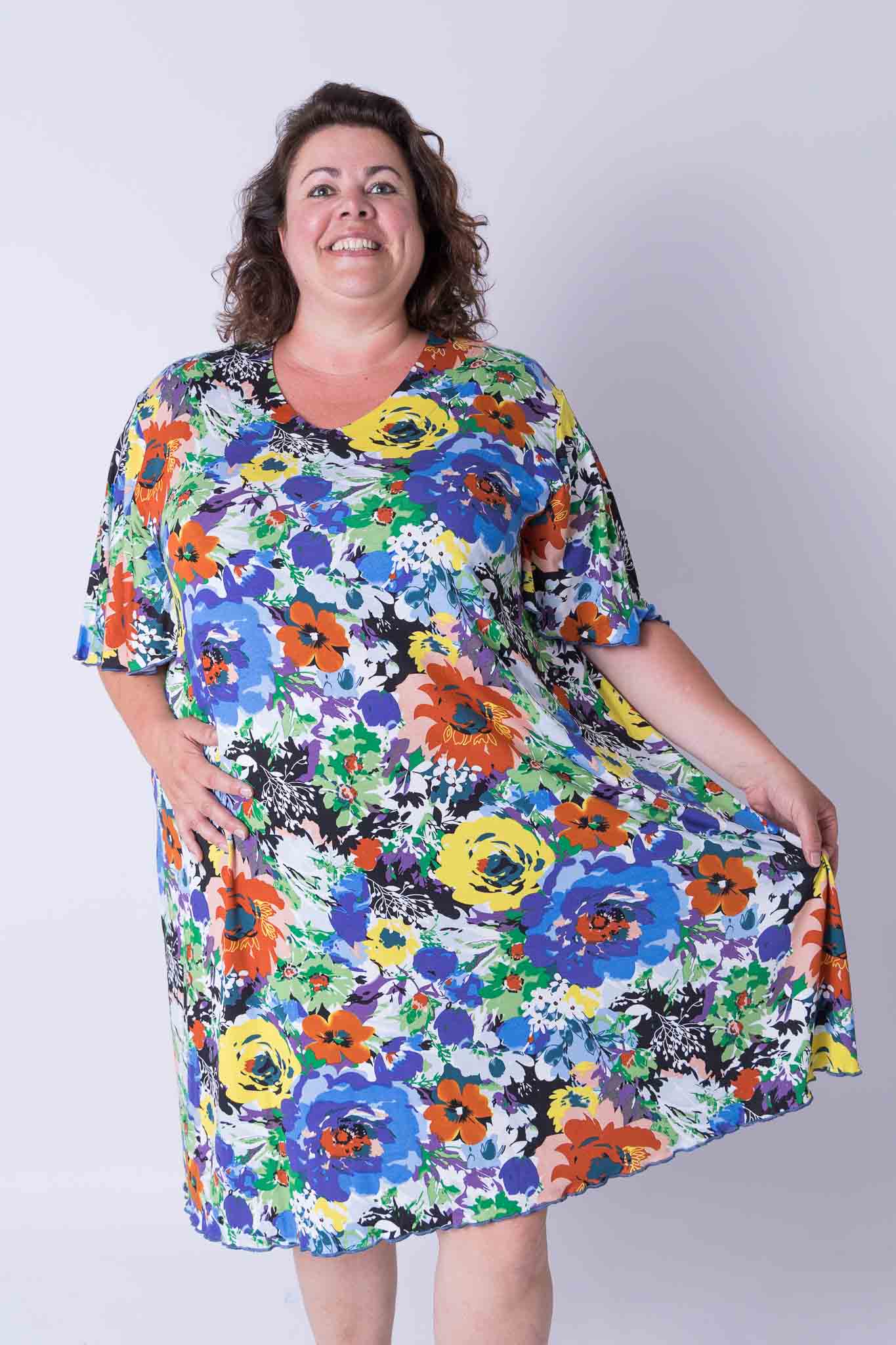 Jurk Karin zomerse weide 110 cm viscose maten 54-62