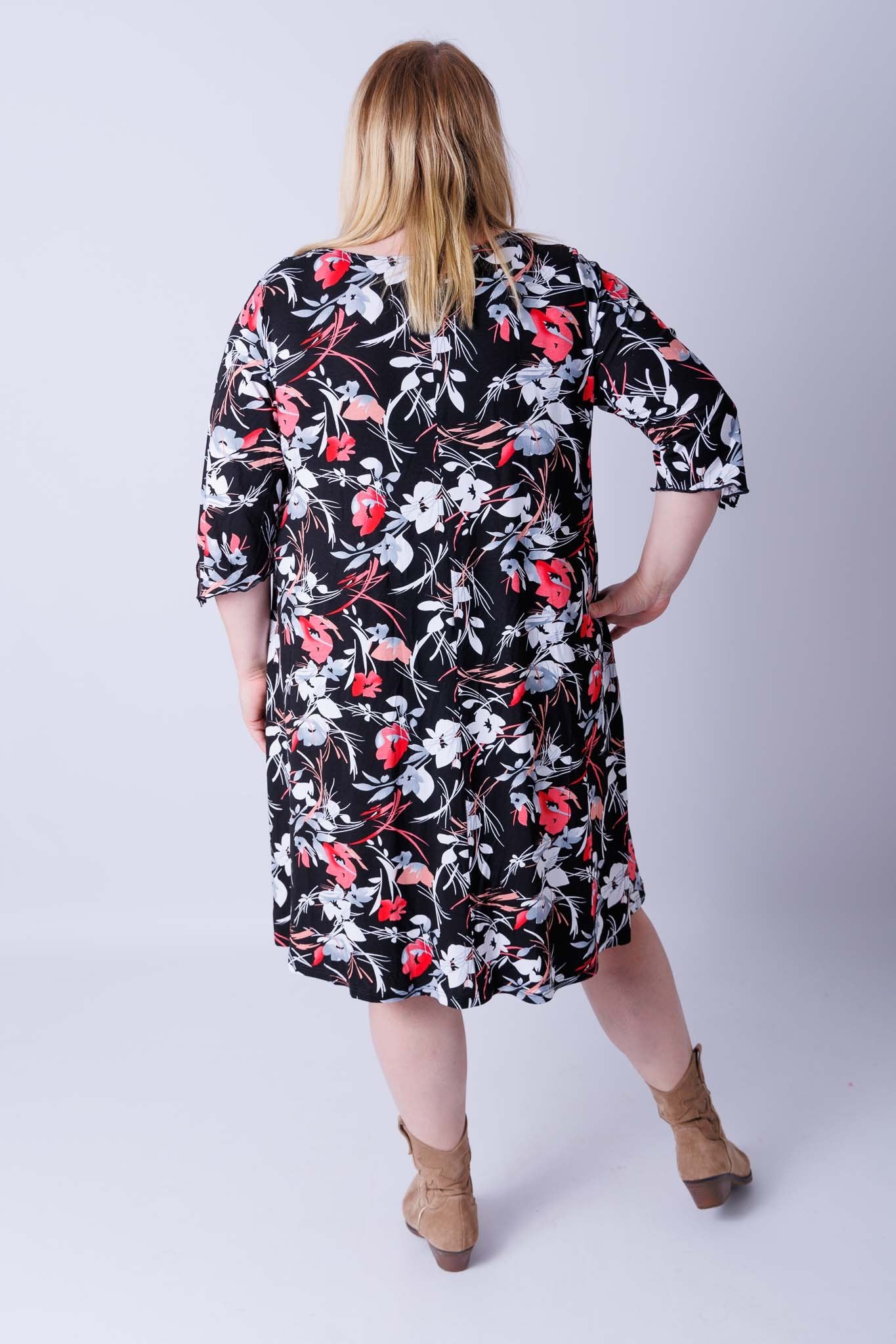 Jurk Linda rode witte bloemen op zwart viscose 105 cm