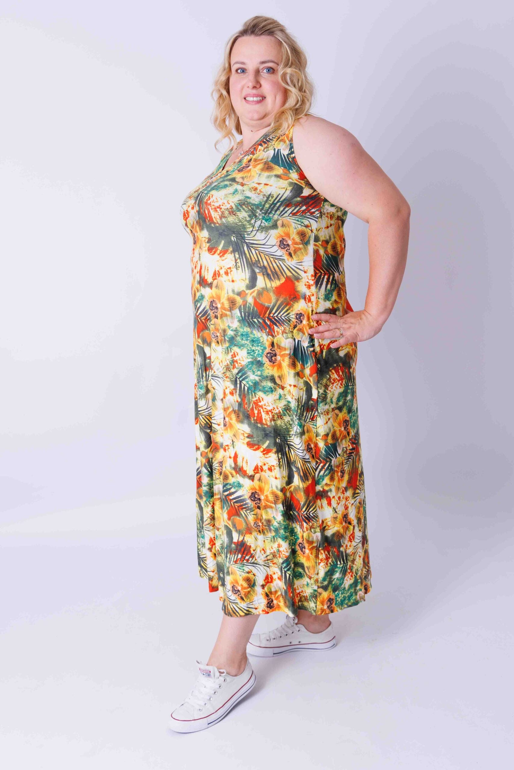 Maxi jurk mouwloos tropisch bladeren viscose ca 130-135 cm