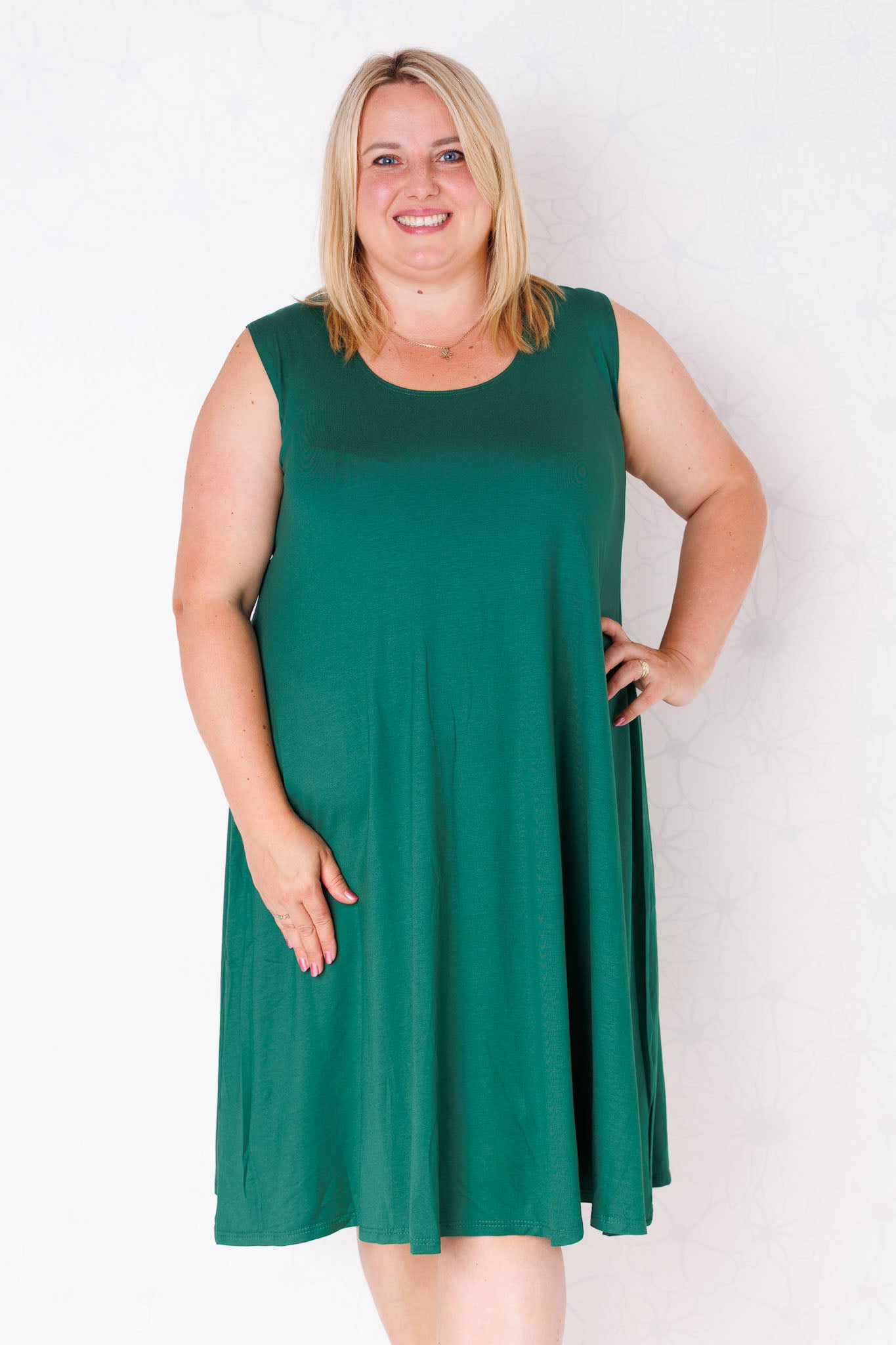 Jurk Linda mouwloos - wijde A-lijn - viscose - ca 115 cm
