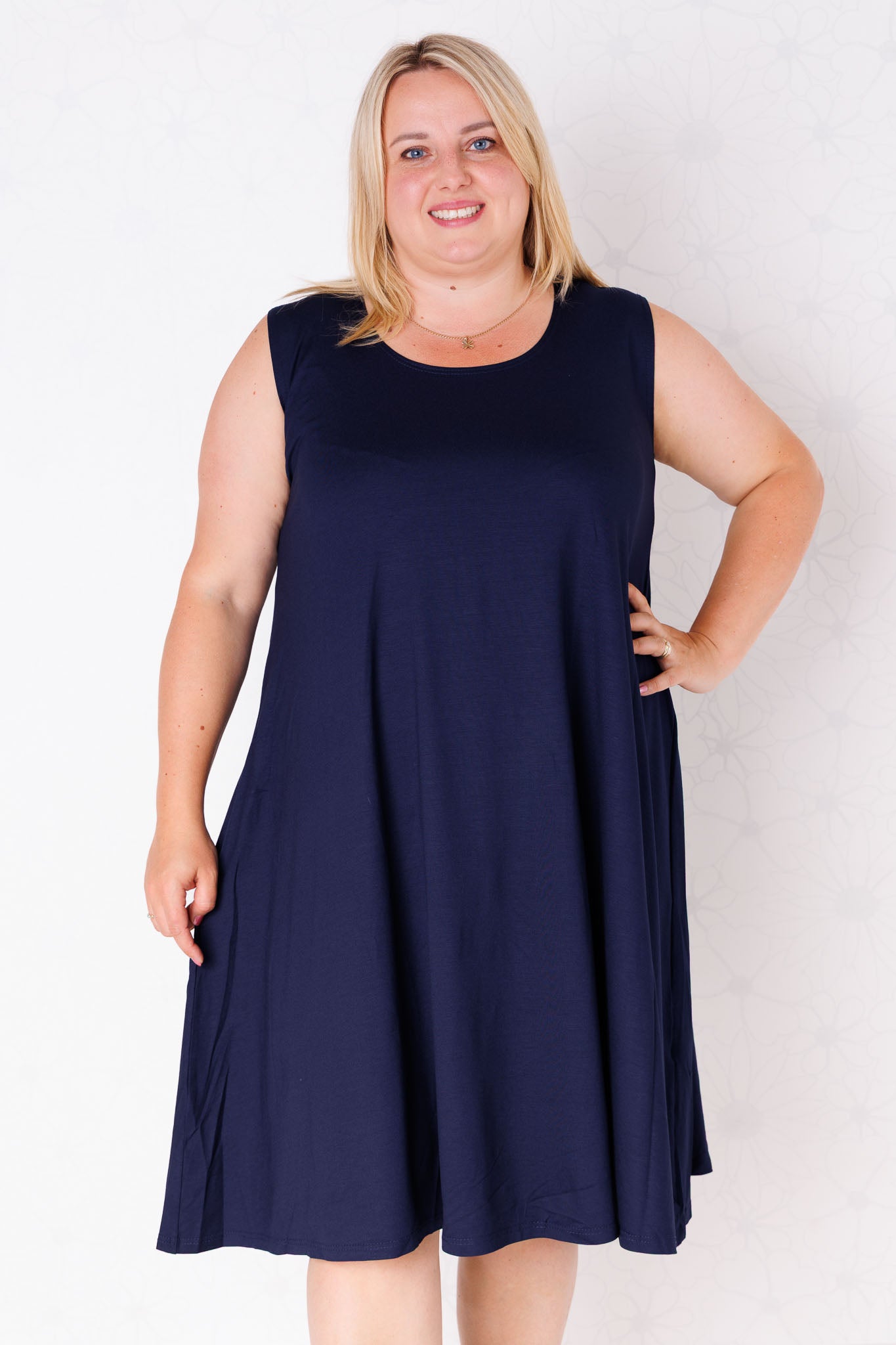 Jurk Linda mouwloos - wijde A-lijn - viscose - ca 115 cm