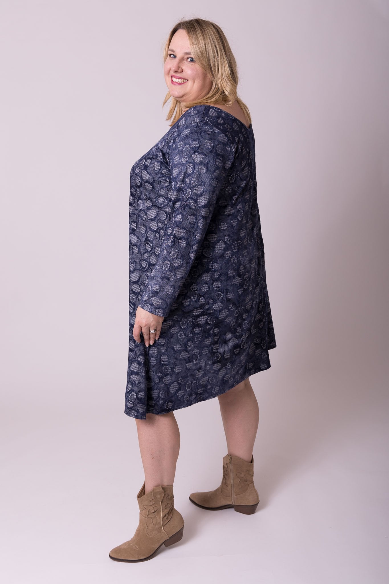 Tuniek / jurk Tanja A-lijn ruime decolette ca 100 cm