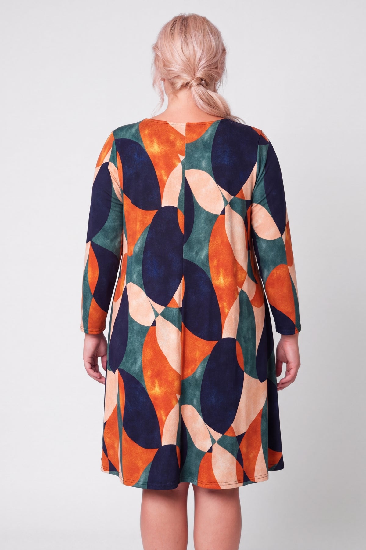 Jurk Ingrid |Retro Shapes | MIR Fine Knit | A-lijn | V-hals | 105 cm