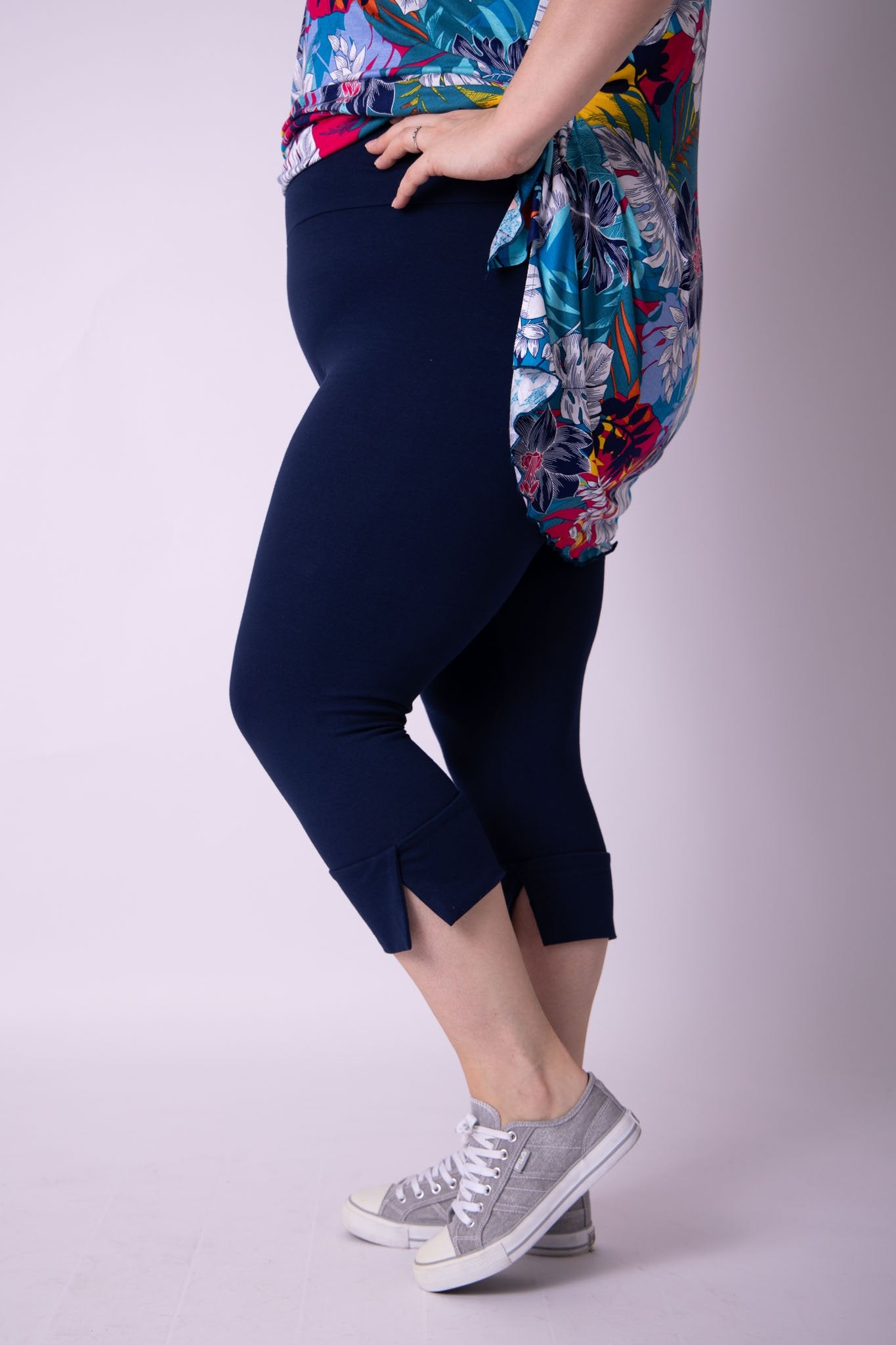 Legging als capri broek donkerblauw katoen maten 48-52