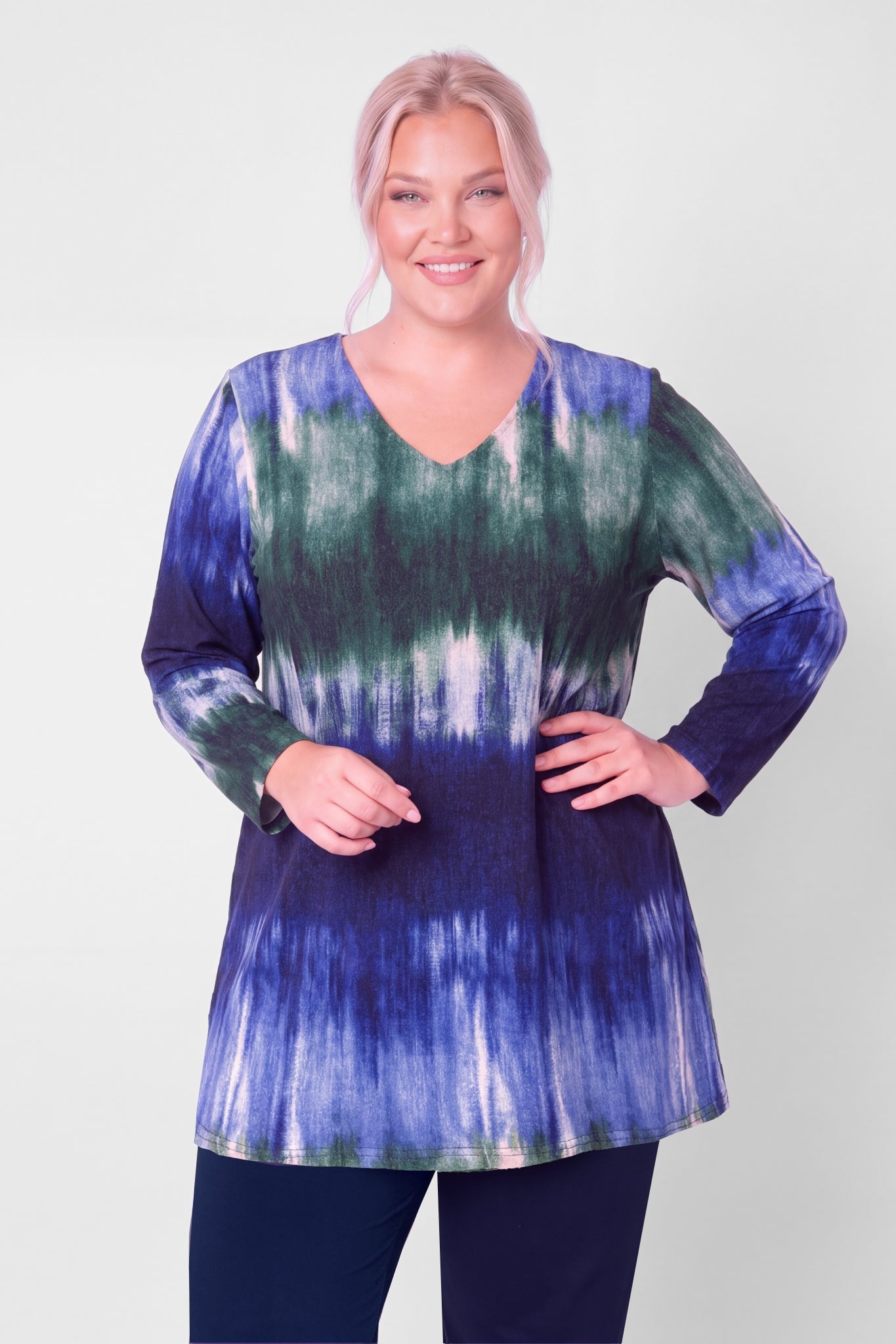 Longshirt Erna |Northern Lights | MIR Fine Knit | Recht model | V-hals | 90 cm
