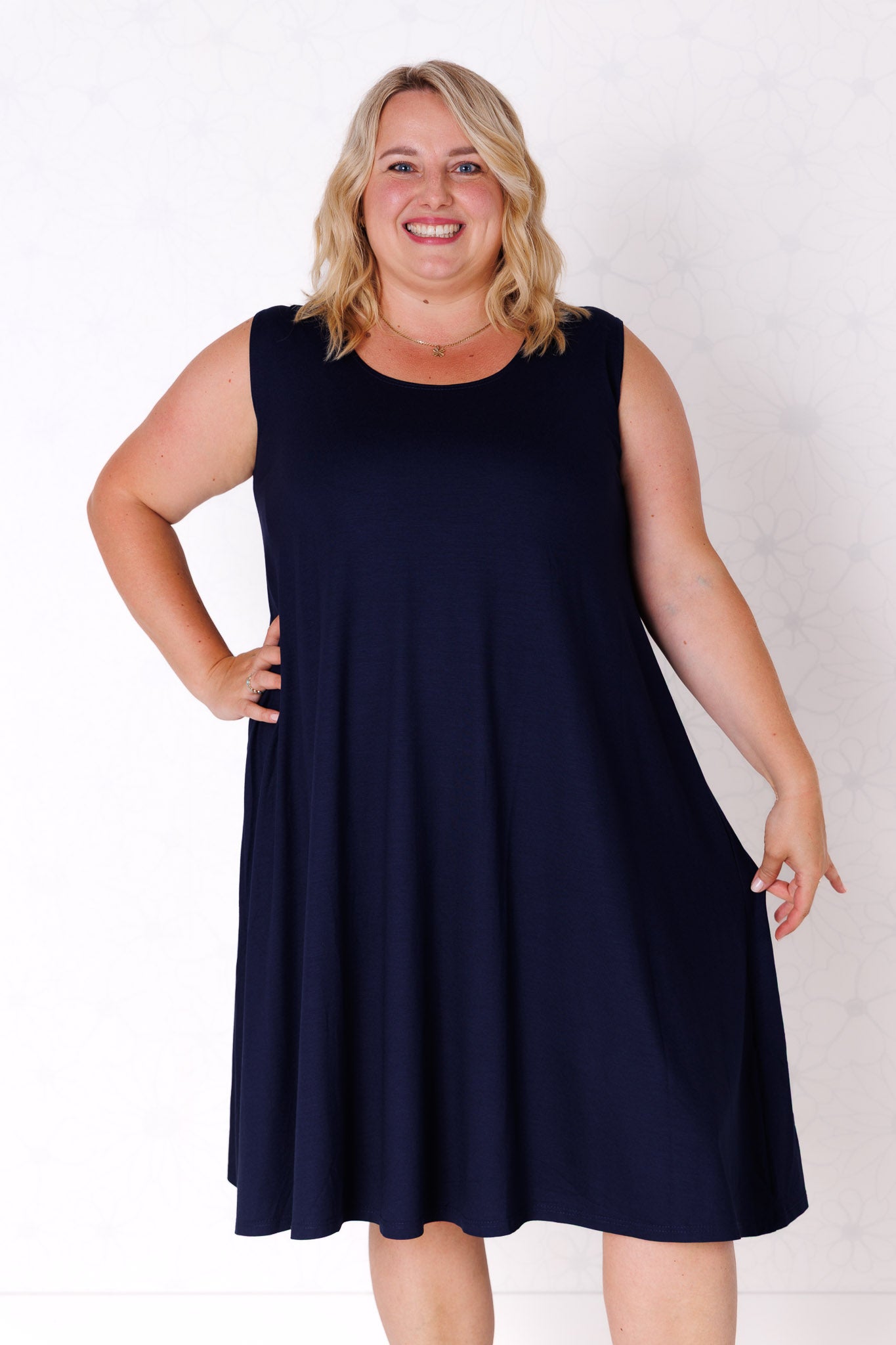Jurk Linda mouwloos - wijde A-lijn - viscose - ca 115 cm