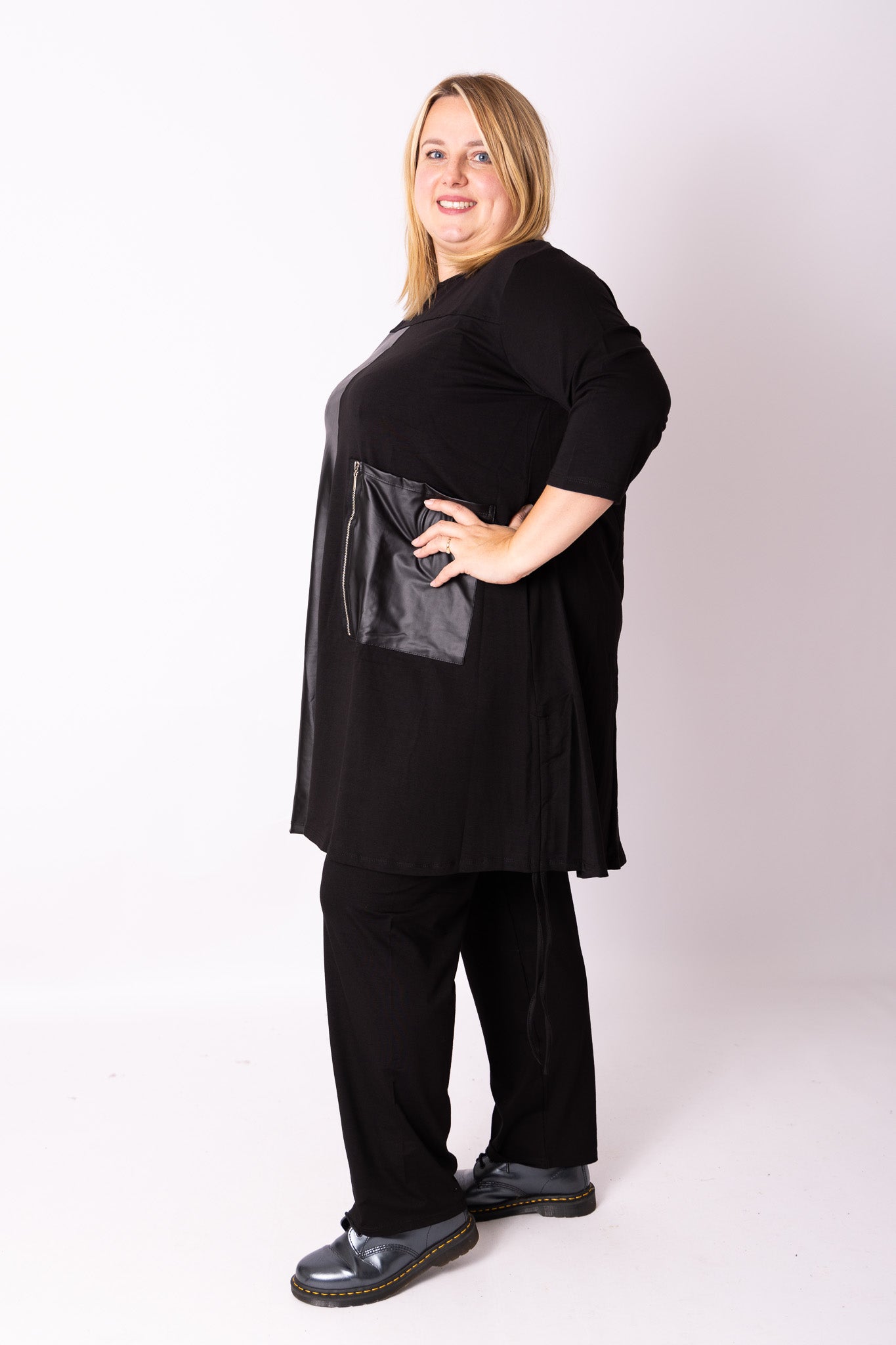 Tuniek met leerlook elementen one size maat 48-54