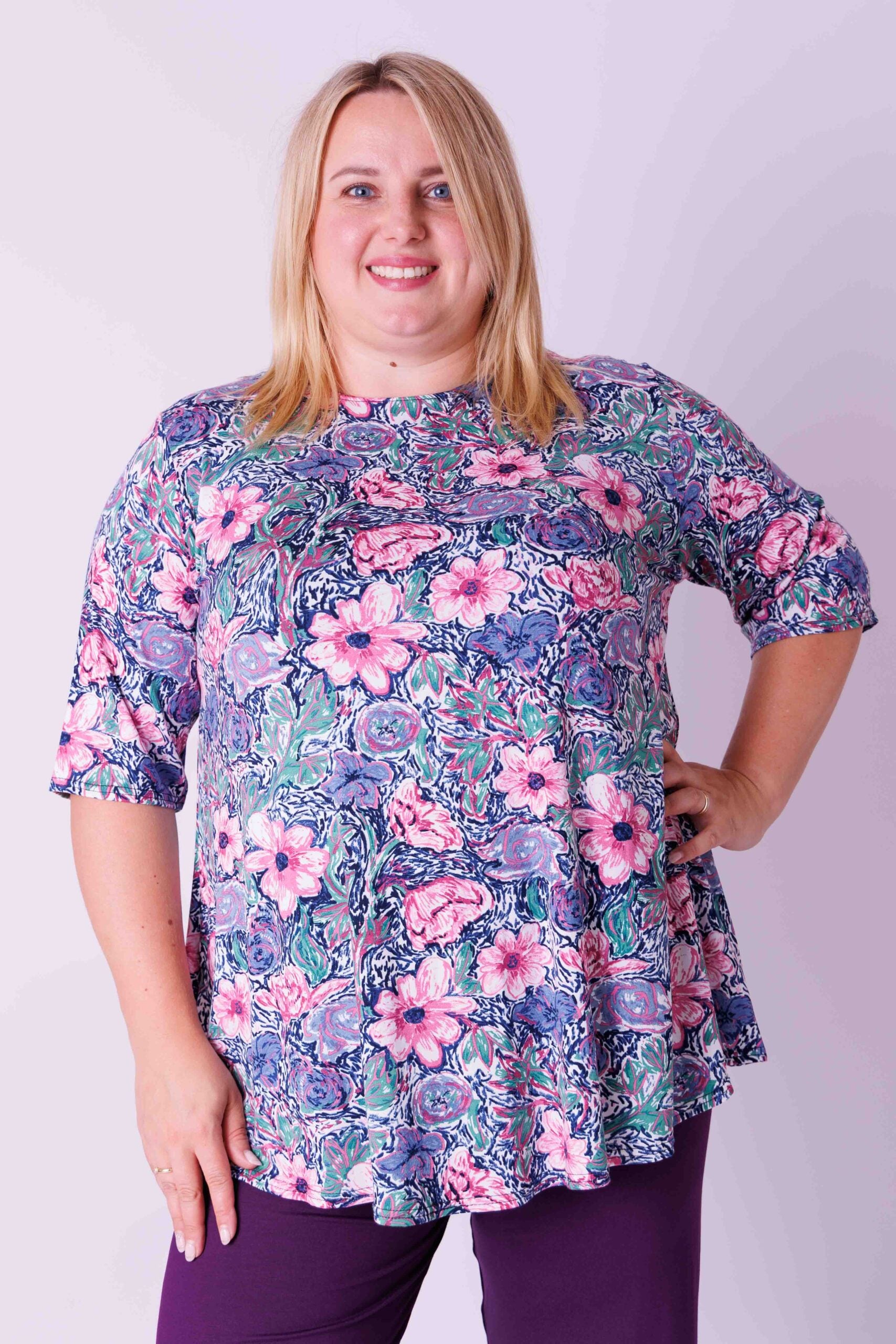 T-shirt bloemen viscose 75 cm maat 48-52