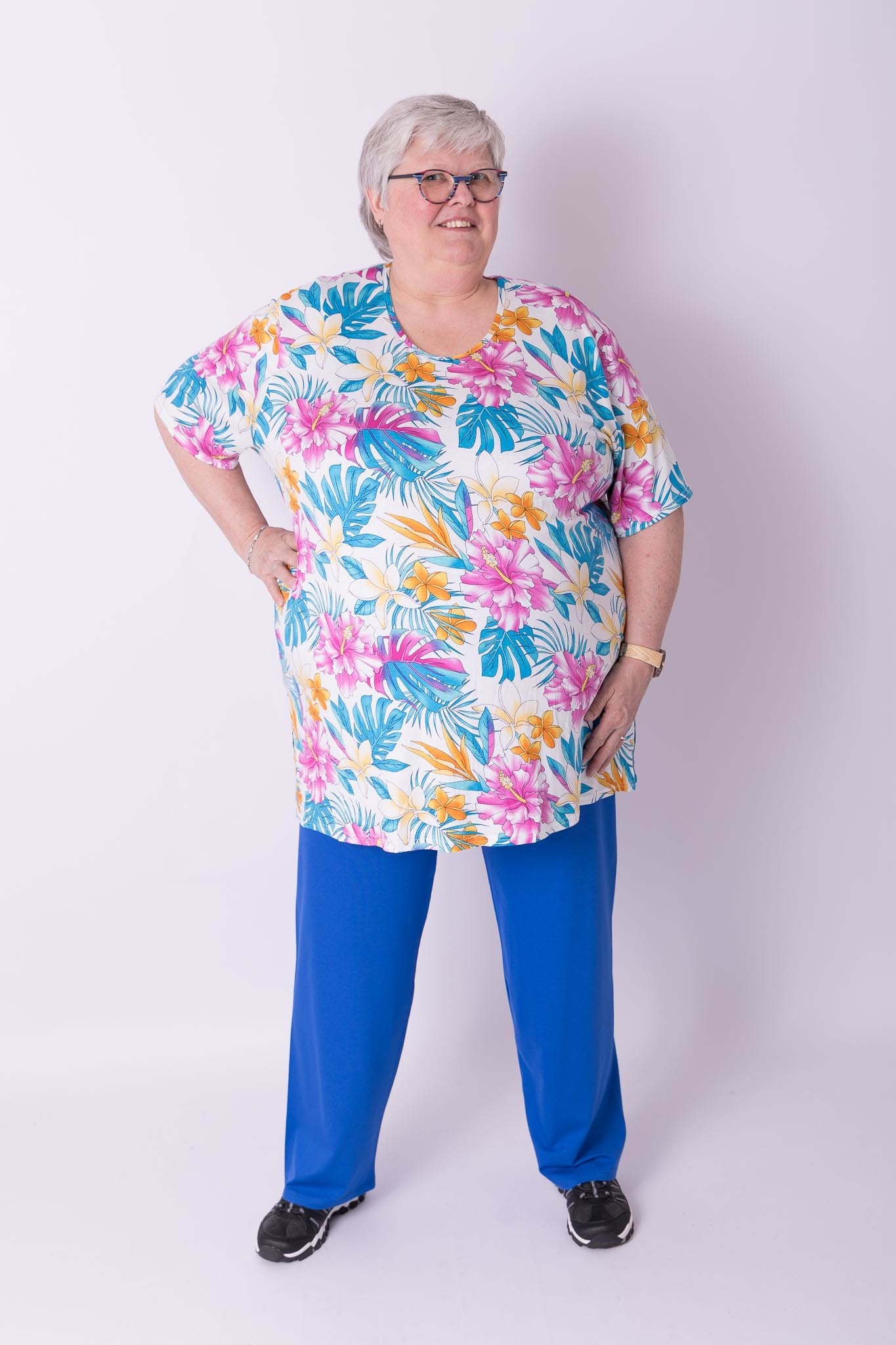T-shirt Herma fuchsia roze bloemen 75-85 cm viscose