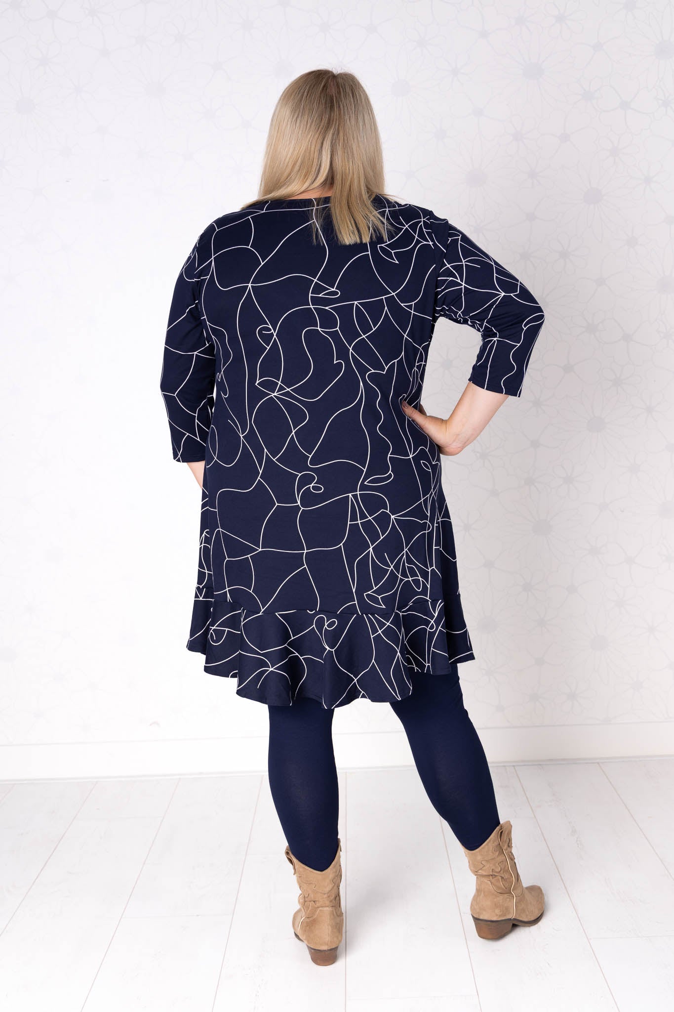 Top Ada | kimo | 3/4 mouw | Donkerblauw Witte Lijnen | 100cm