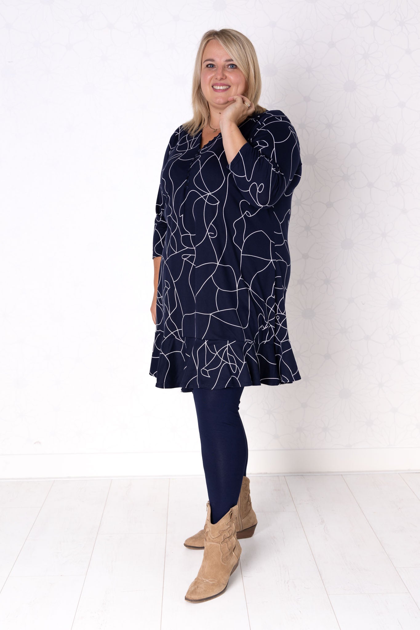 Top Ada | kimo | 3/4 mouw | Donkerblauw Witte Lijnen | 100cm