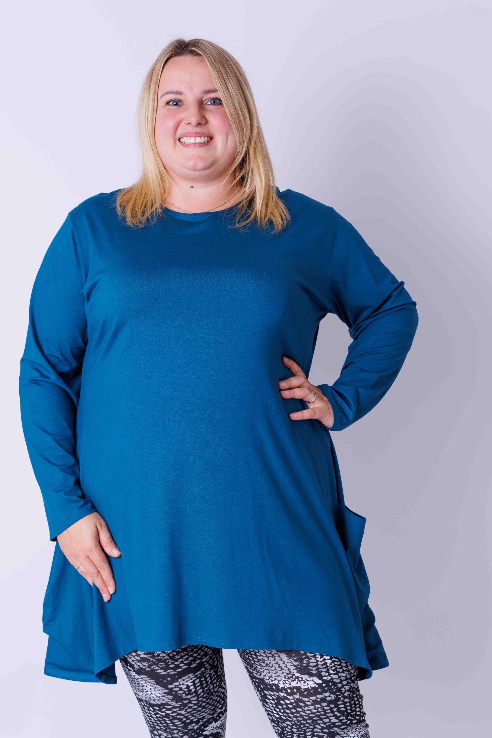 Top Bozenka A-lijn met zakken viscose 85-95 cm maat 46/48