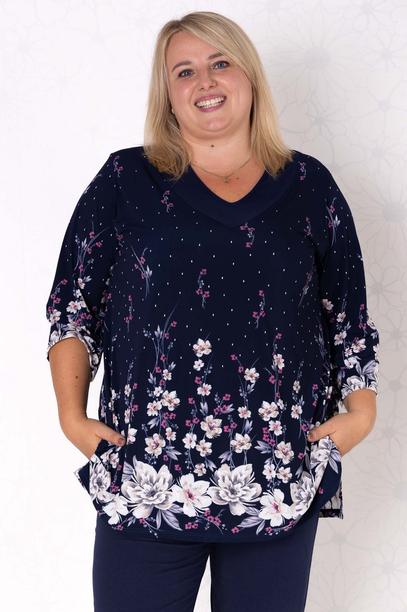 Top Hollandia | Recht | 3/4 mouwen | Travelstof | Bloemen print | 85cm