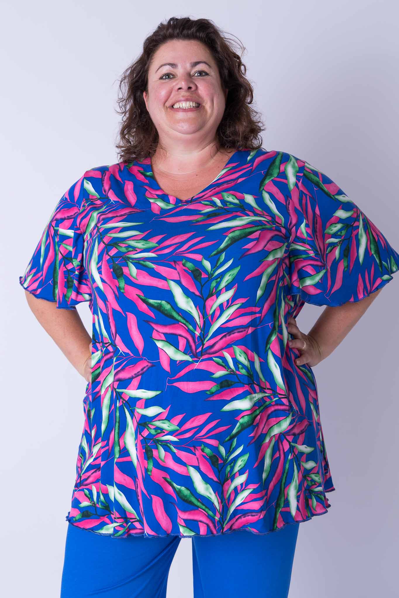 Top Karin fuchsia roze groene blaadjes 90 cm viscose