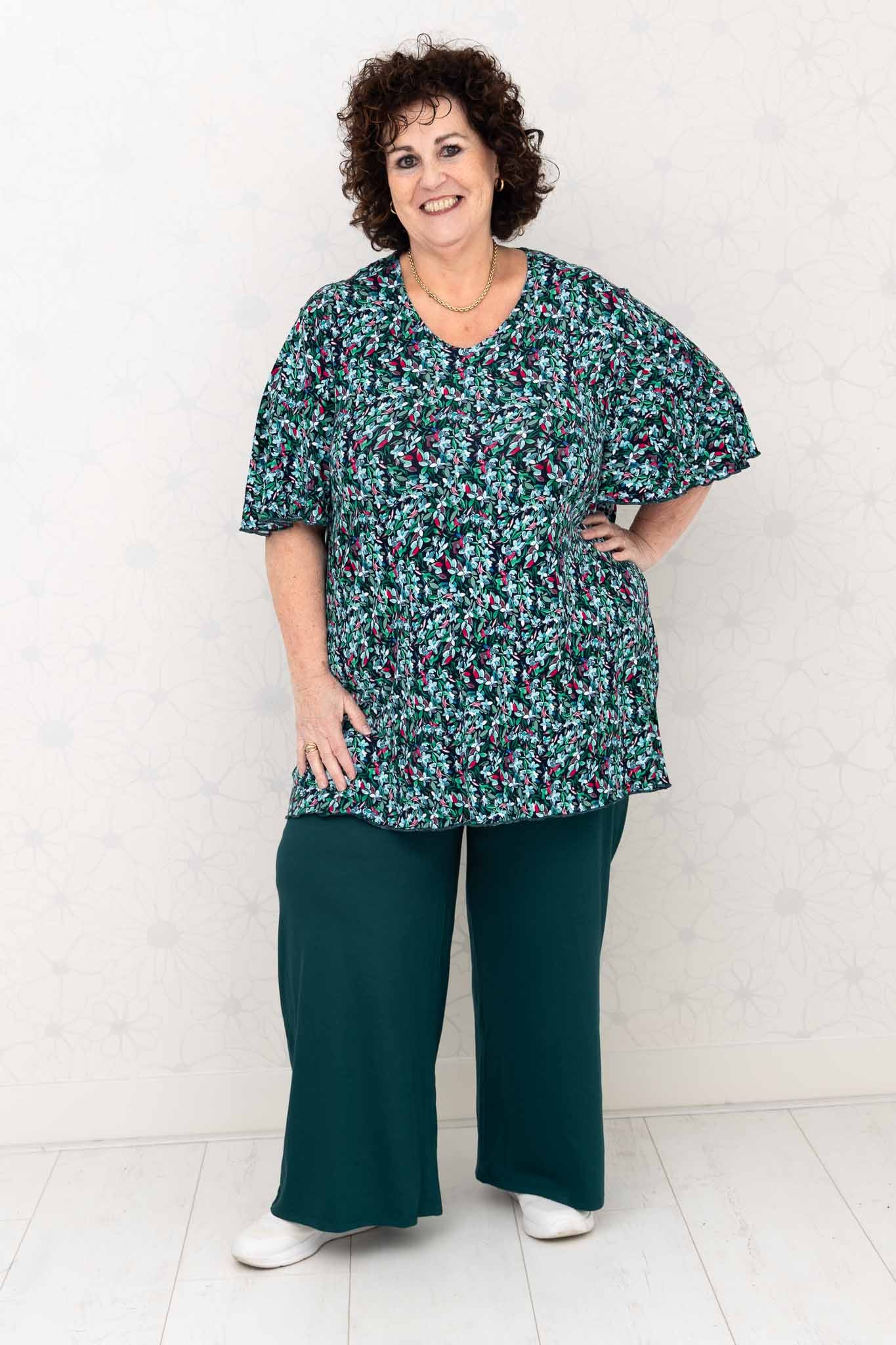 Top Karin - bloemen blaadjes turquoise groen fuchsia - 90cm - viscose