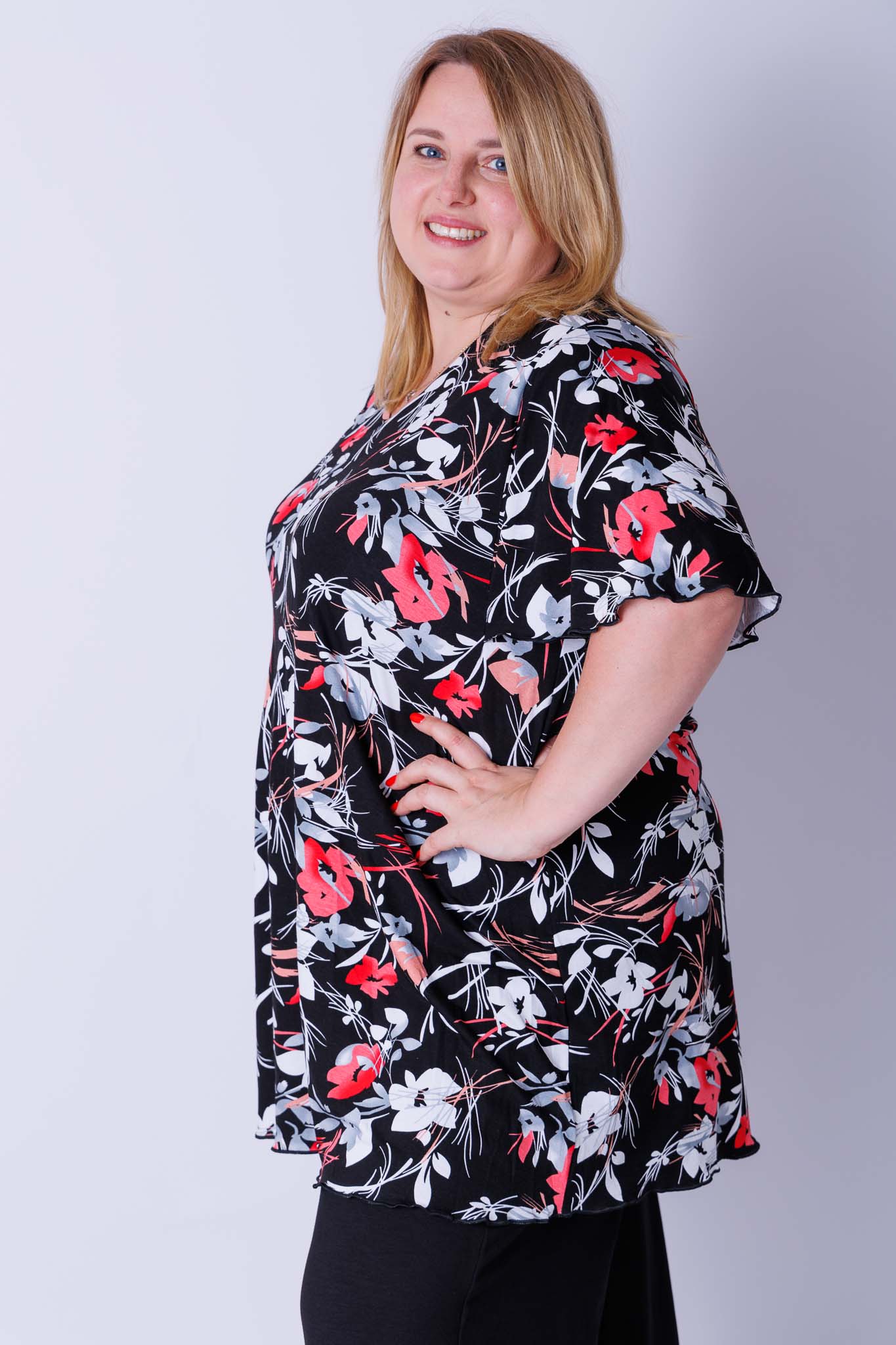 Top Karin rode witte bloemen 90 cm viscose