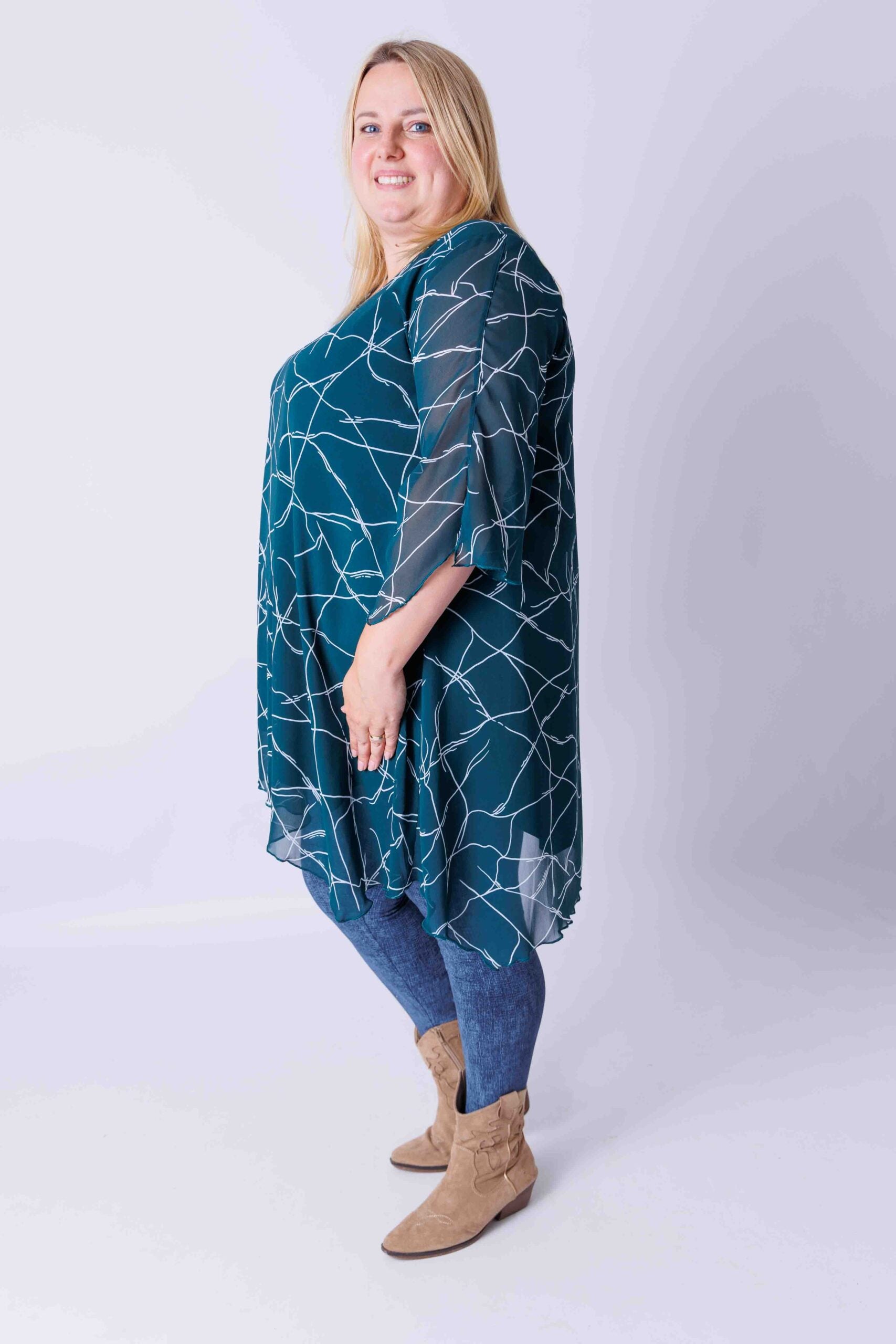 Tuniek Lotte barsten op groen chiffon