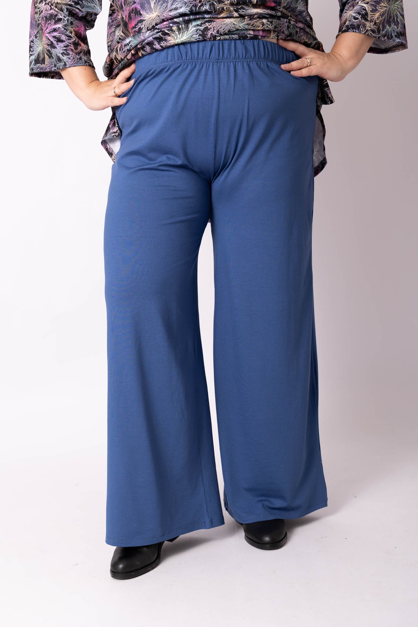 Wijde broek Judith viscose maat 52/56