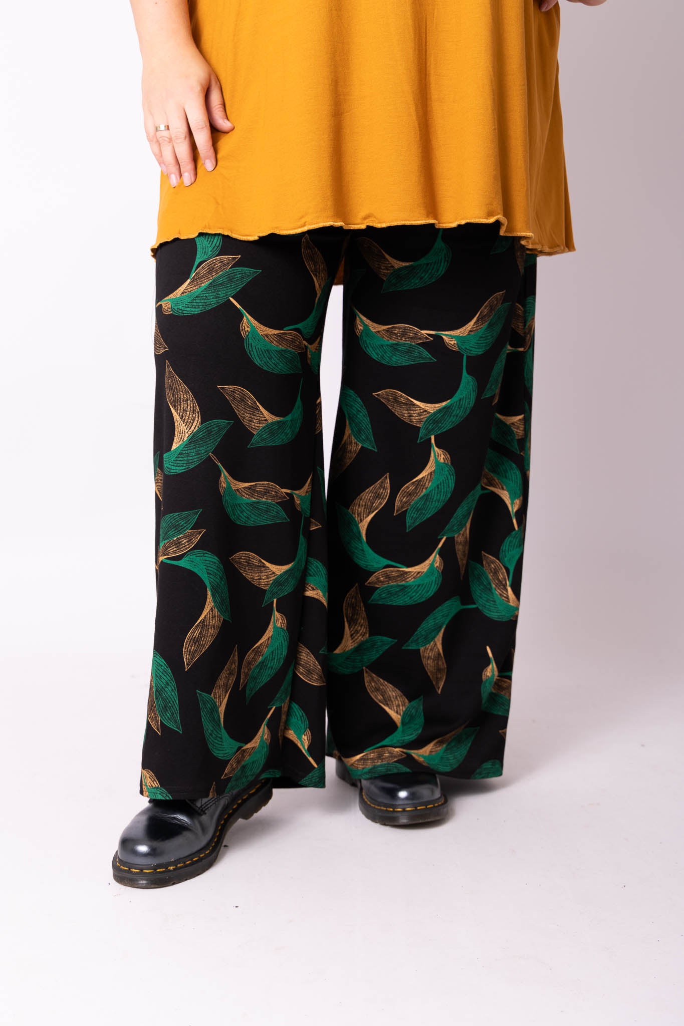 Wijde broek Judith goud groene bladeren